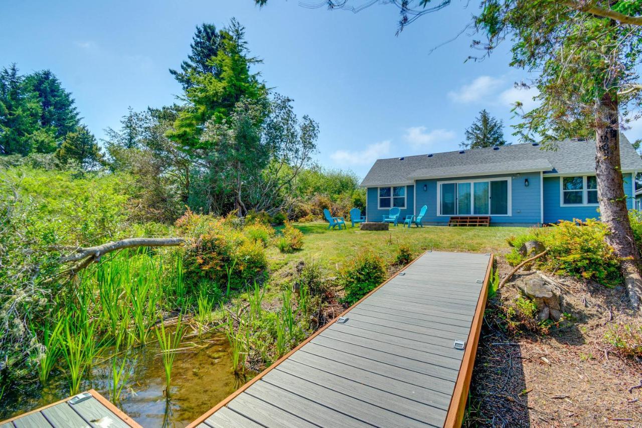 Canal Cottage Retreat With Dock And Waterfront Views Ocean Shores Ngoại thất bức ảnh